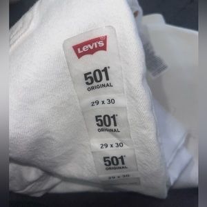 Levi’s 501 never worn